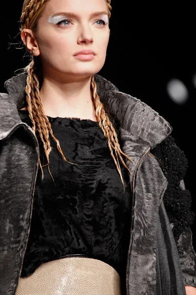 Look 83